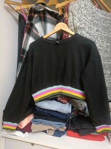 Savana/ H&M/ Zara /Forever 21 Crop Sweatshirt