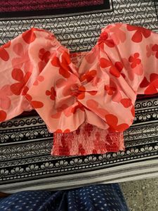 Floral Puff Sleeve Crop Top