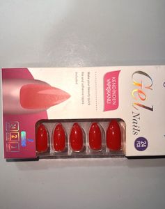 Gold Beauty Gel Nails