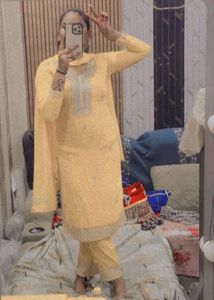 Like New Gold Color Yellow Dark Colo