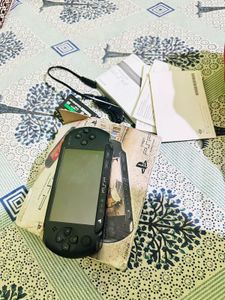 Sony PSP Street With Box 64gb Storage
