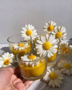 Daisy Jar Candle 🕯️