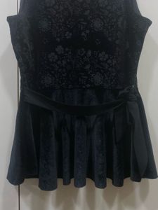 Women’s AND Black Peplum Top