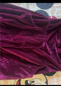 BURGUNDY VELVET RUFFLES JUMPSUIT