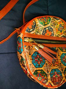 Vintage-Inspired Round Crossbody Bag
