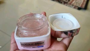 Loreal Paris Skincare Kit