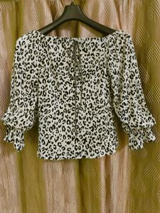 Leopard Print Off-Shoulder Top