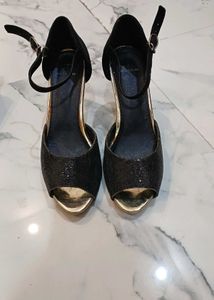 Sparkling Black Heels...size 40