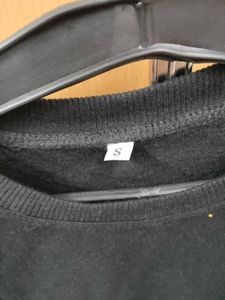 Black Casual Sweatshirt (CL)