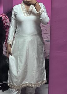 Elegant White &amp; Gold Kurta