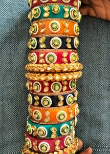 पिलास्टिक Bangles (चूड़े)
