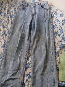 Wide Leg Wash Jeans