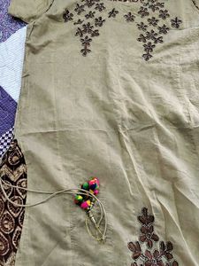 Women Beautiful Party Wear Kurti