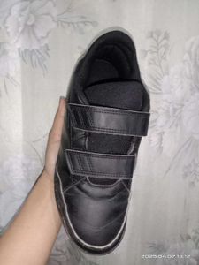 Unisex Adidas Black Casual Shoes