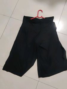 Pant/ Skirt/ Divider/ Black Pants/ Sports Wear/ Ni
