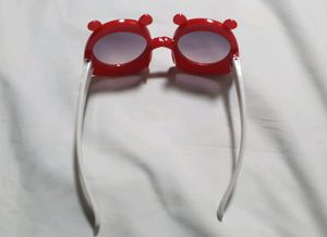 Imported Sunglasses For Kids . Various Colors . Ul