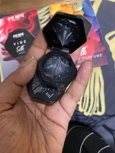 Oye Hoye Silk Pocket Perfume