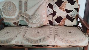 Beautiful Sofa Cover Set For 5 Siter