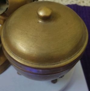 Brass Bowl Wit Lid (2)