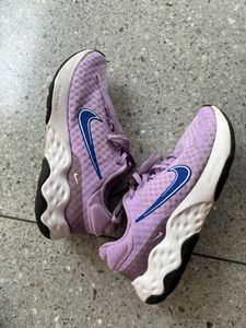 Nike sports Shoe