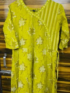 Beautiful Anarkali Kurta Set With Duppata 💛