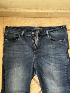 Women’s Flared Blue Jeans