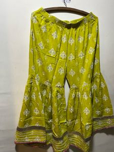 Embroidered Green Tunic Top XL