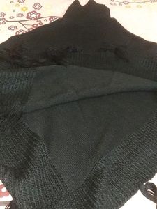 Black Ponchu