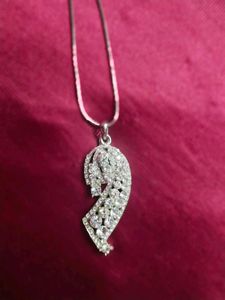 Party Wear 🎉Chain With Pendant