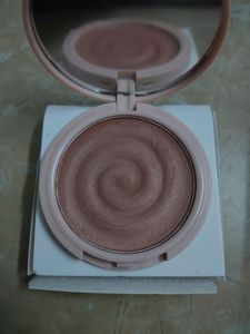 Myglamm K Play 02 Pink Rose  Highlight
