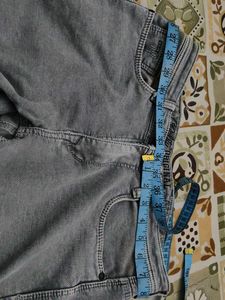 Light Wash Slim Fit Jeans