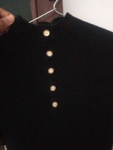 Black Button-Down Knit Top❣️😎