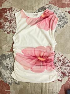 Floral Print Sleeveless Top