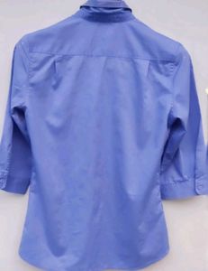 ​Three-Quarter Sleeve Button-Up Shirt