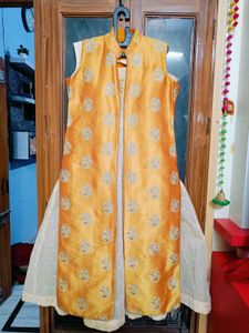 Beautiful Gown Dress With Jacket 😍