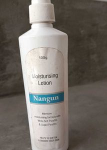 Moisturizer And Sunscreen