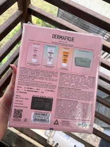 Dermafique Gift Essential-Skincare Set of 3