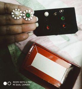 AVON Interchangeable Ear Rings