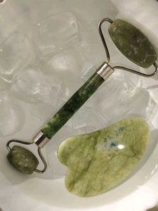 Jade Roller &amp; Gua Sha Set