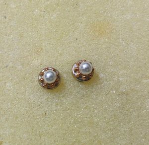 10 Set Pearl Stud Earrings