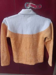 3 Crop Sweaters ❤️