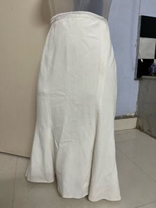 DOROTHY PERKINS branded With Skirt