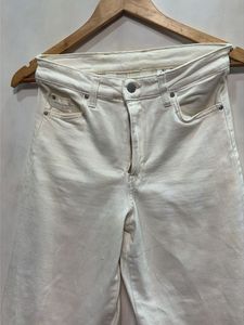 White Cropped Jeans