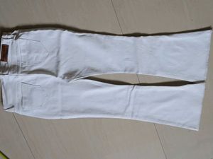 Perfect Outlet White Denim Bootcut Jeans