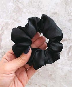 Satin Scrunchies Black 🖤 (Pack Of 1)