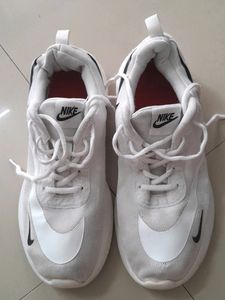 Nike Men's Sneaker