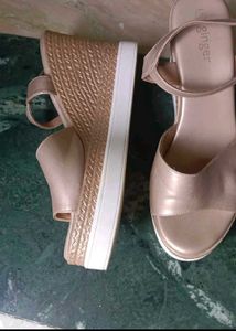 Beautiful Lightweight Wedges Heels