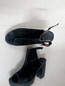 Black Peep-Toe Slingback Sandals