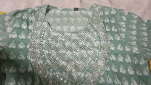 Guys Ye Fully New Hai One Time V Wear Nhi