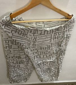 Patterned Capri Pants